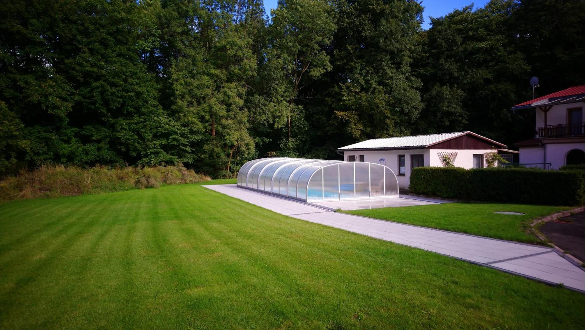 Hotel Waldhaus Romhild Exterior photo